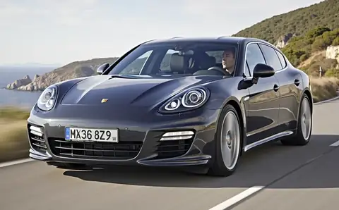 PORSCHE PANAMERA 4.8 Turbo