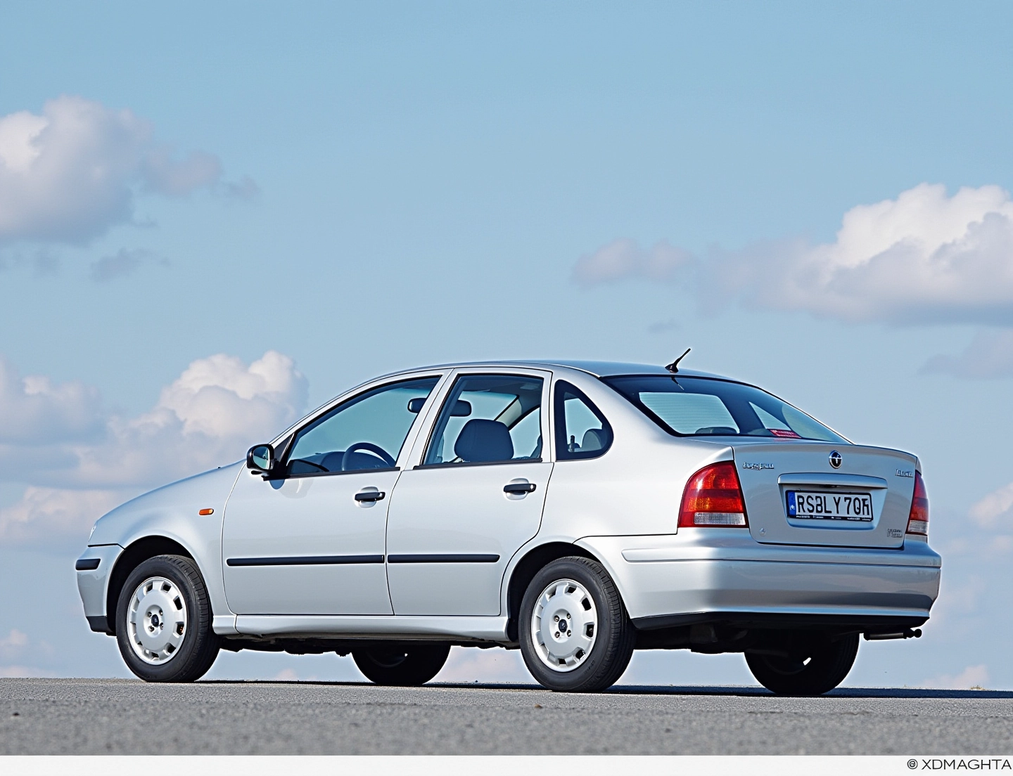 VOLKSWAGEN POLO CLASSIC 75 1.6